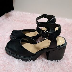 Black Women's Block Heel Sandals